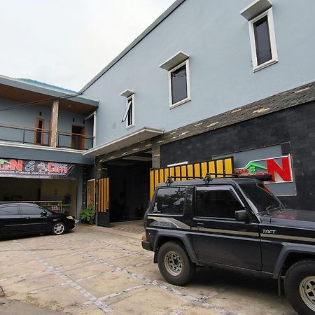 Nn Guesthouse Solo Buitenkant foto